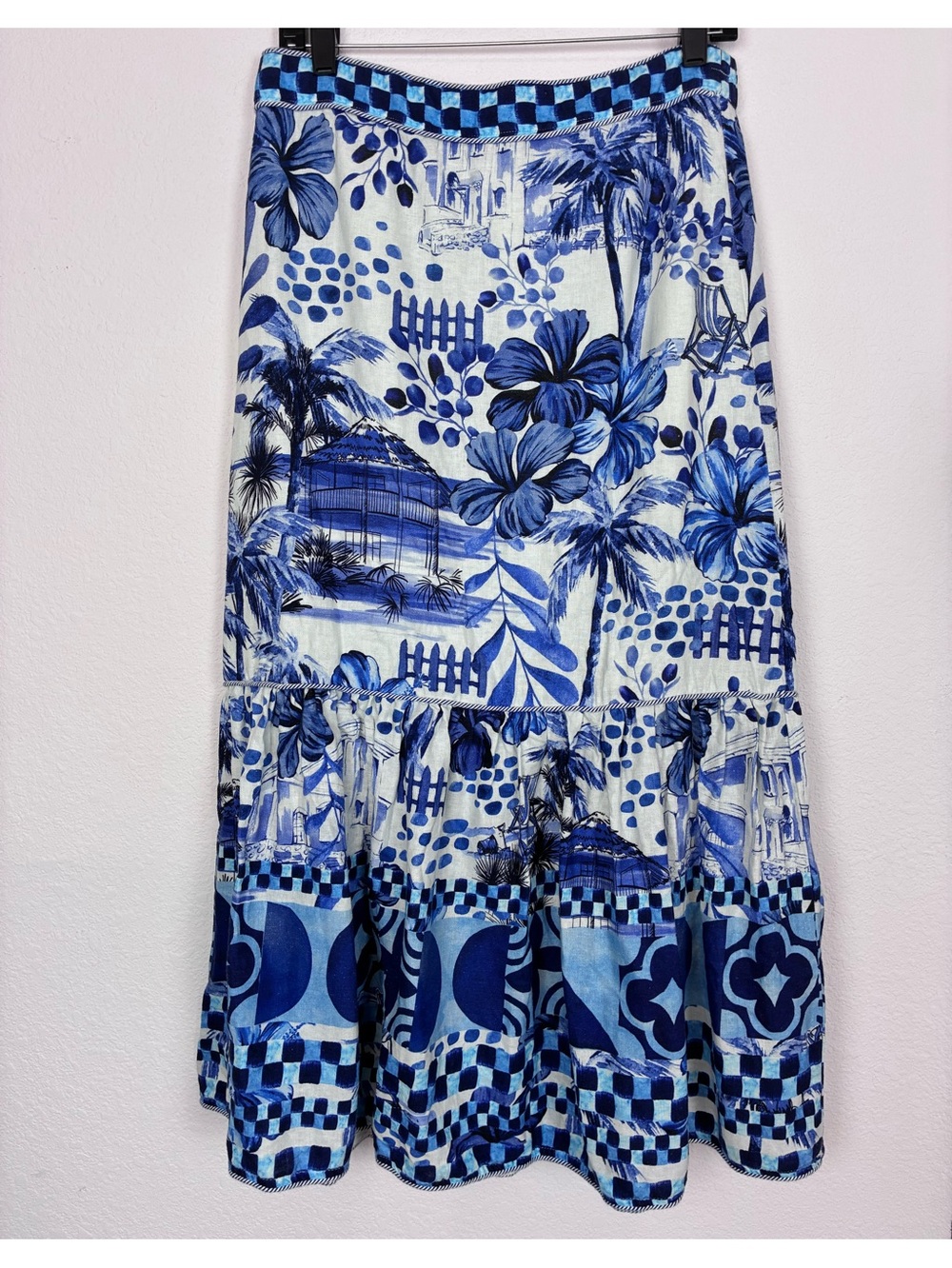 House of Harlow 1960 Linen blend Toile w/Striped Piping Contrasting prints